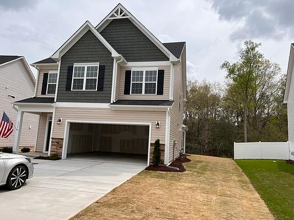 2nd image of 323 Highland Forest Dr