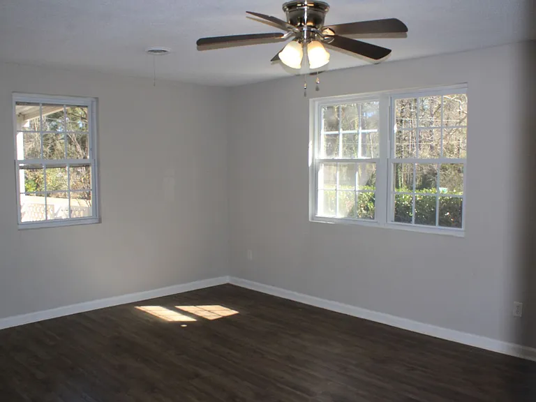 3517 Byron Pl — Photo 5