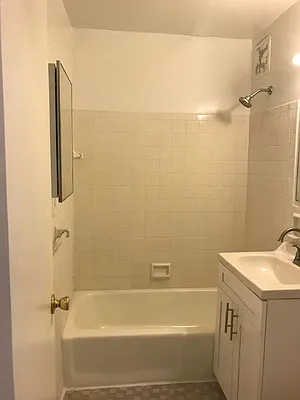 Sold by Heights Realty Advisors | media 22