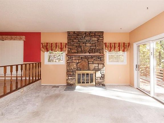 5th image of 12 Lulworth Ln