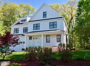 20 Hill St, Lexington, MA 02420