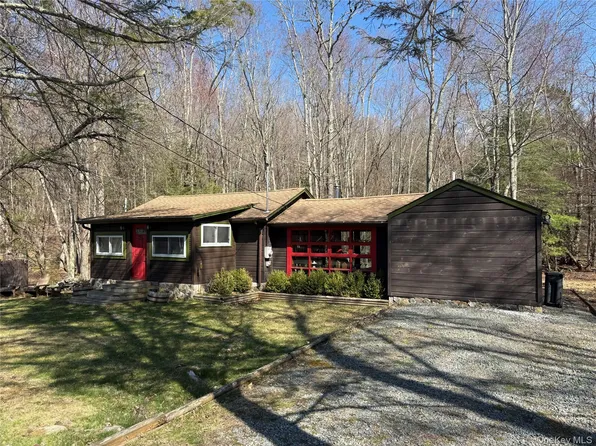 28 W Tusten Place, Bethel, NY 12720