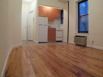 Rented by Glasser Realty LLC