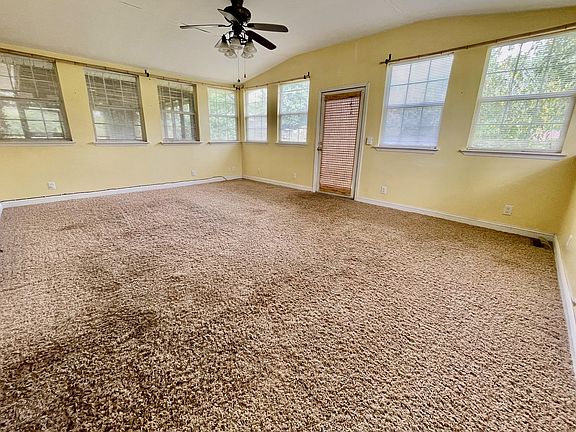 5th image of 743 Luwana Dr