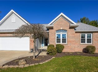 897 Cordova Dr, Barberton, OH