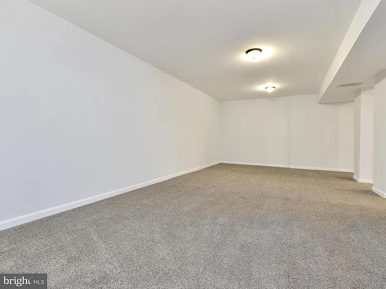 5801 Tobery Rd — Photo 8