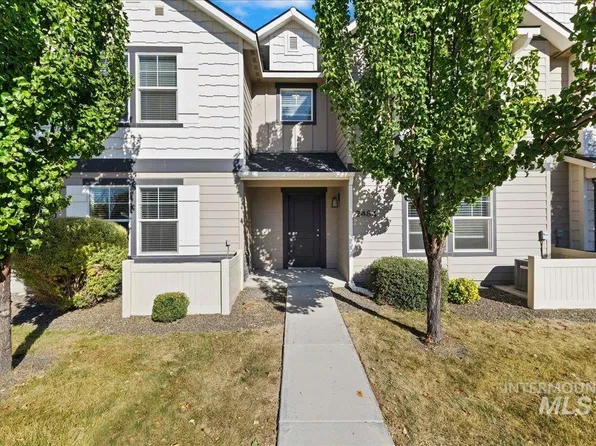 2484 E Blue Tick St, Meridian, ID 83642