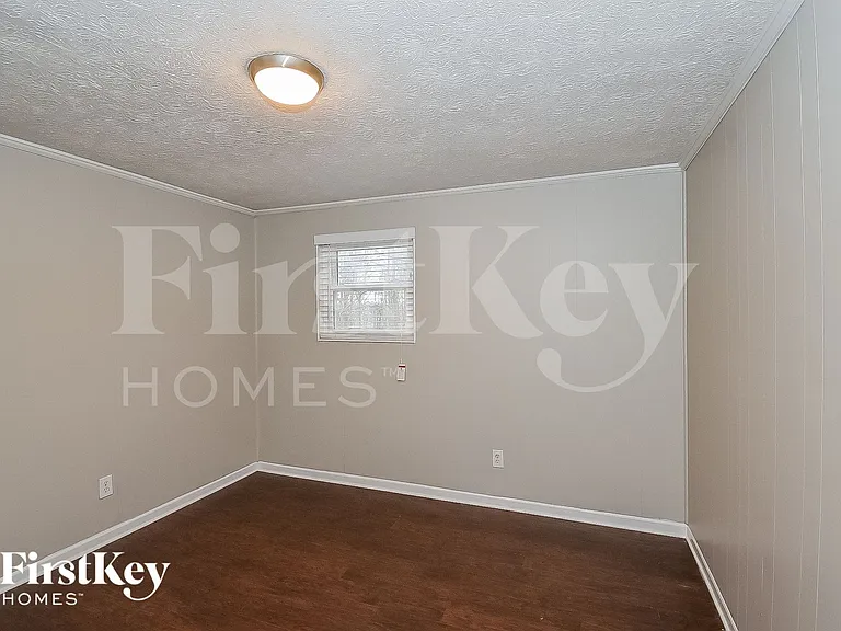 3940 Erica Cir — Photo 7