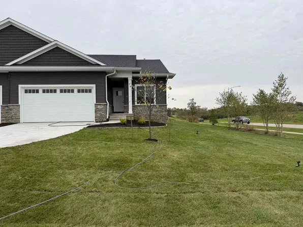 1298 Berkshire Ln, Northliberty, IA 52317