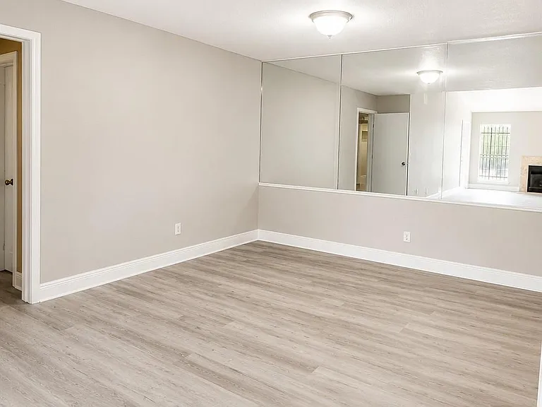 6500 Sands Point Dr #202 — Photo 5