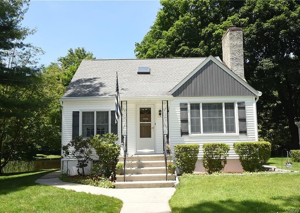 1st image of 137 Highland Dr