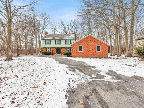 38831 Townhall St, Harrison Township, MI 48045