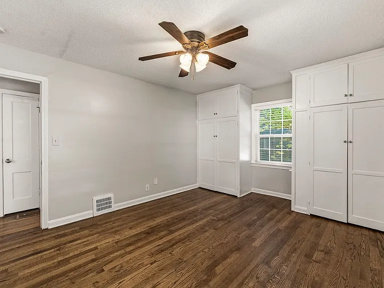 6739 Roe Ave — Photo 53