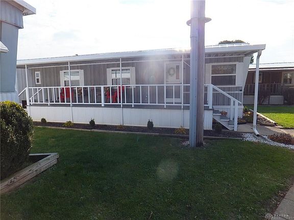 2nd image of 24 Bella Casa Dr