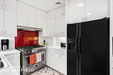 Rented by Leslie J. Garfield