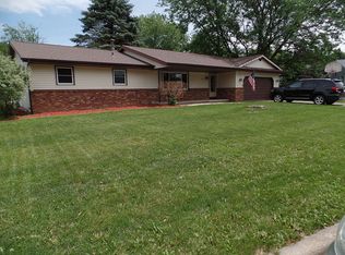 601 Regal Ct, Deforest, WI 53532