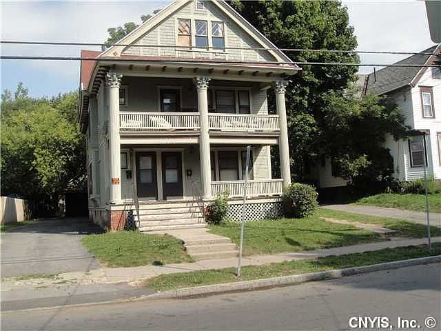 2nd image of 528-30 W Colvin St W