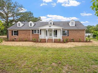 724 Hawkins Rd, Selma, NC 27576