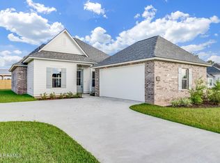 203 Sweet Harvest Rd, Youngsville, LA 70592