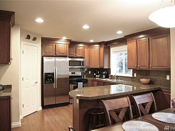 3rd image of 21414 50th Ave W #7