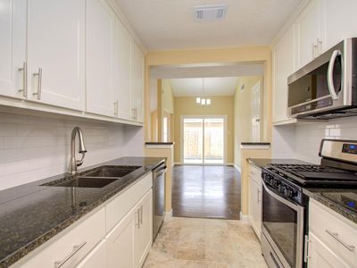 13707 Vira Ln, Houston, TX, 77014