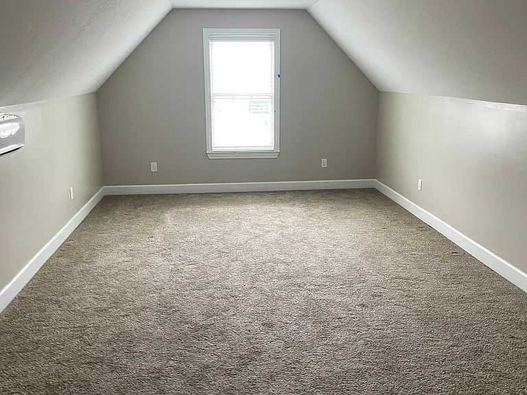 92 Cobblestone Ln — Photo 12