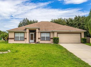 2235 Lake Pointe Cir, Leesburg, FL 34748