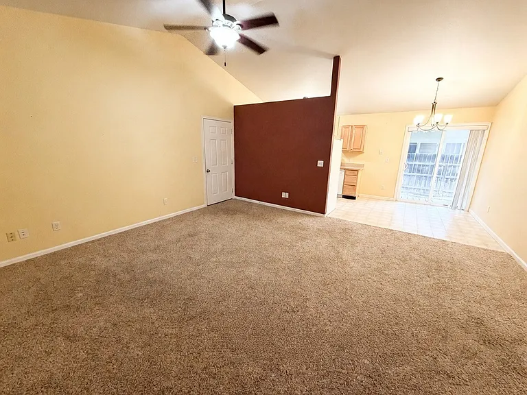 3020 Elm St #3020 — Photo 9