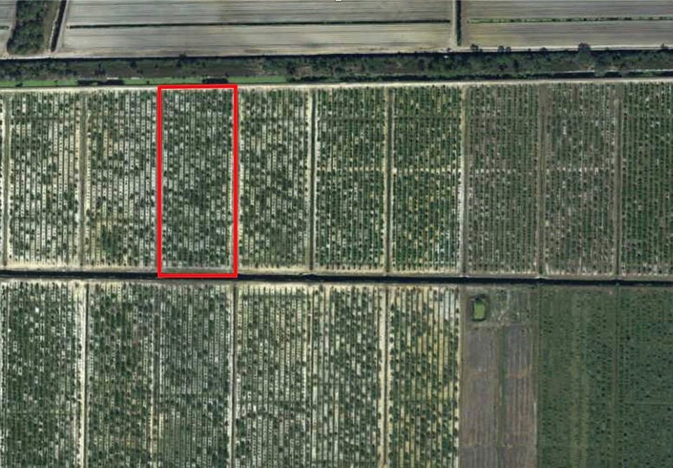 2nd image of 6655 7th Rd