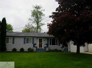 405 East St, Leslie, MI 49251