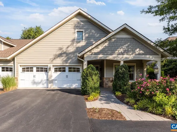 75 Rosewood Dr, Nellysford, VA 22958