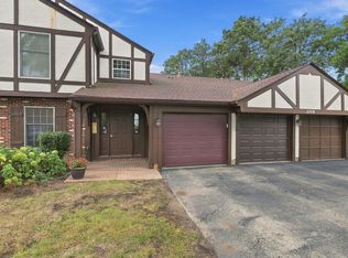 2158 Lancaster Cir APT 101-C, Naperville, IL 60565