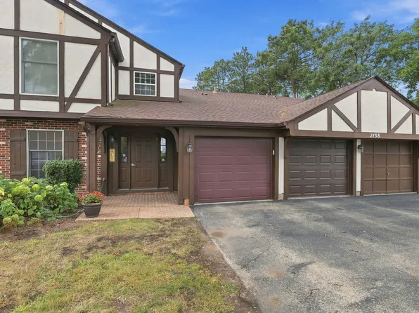 2158 Lancaster Cir APT 101-C, Naperville, IL 60565