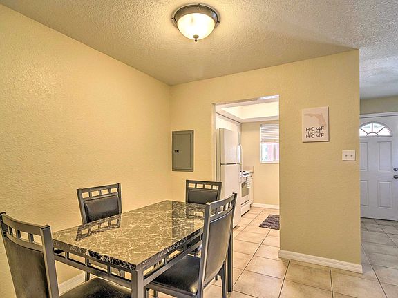 4th image of 2704 2nd St APT 12