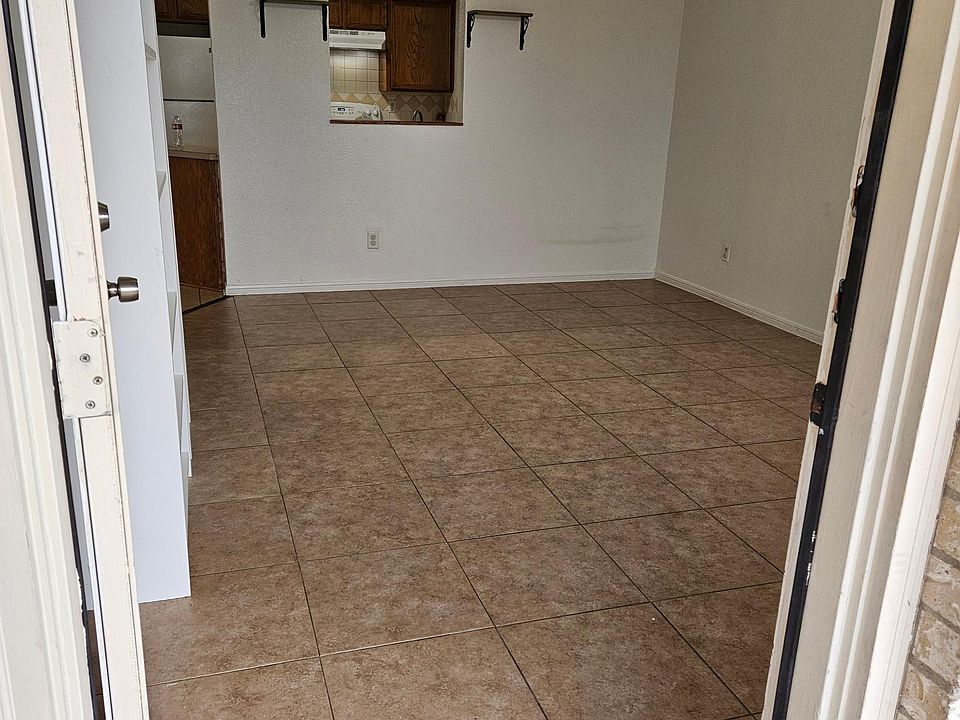 Front entrance to living room