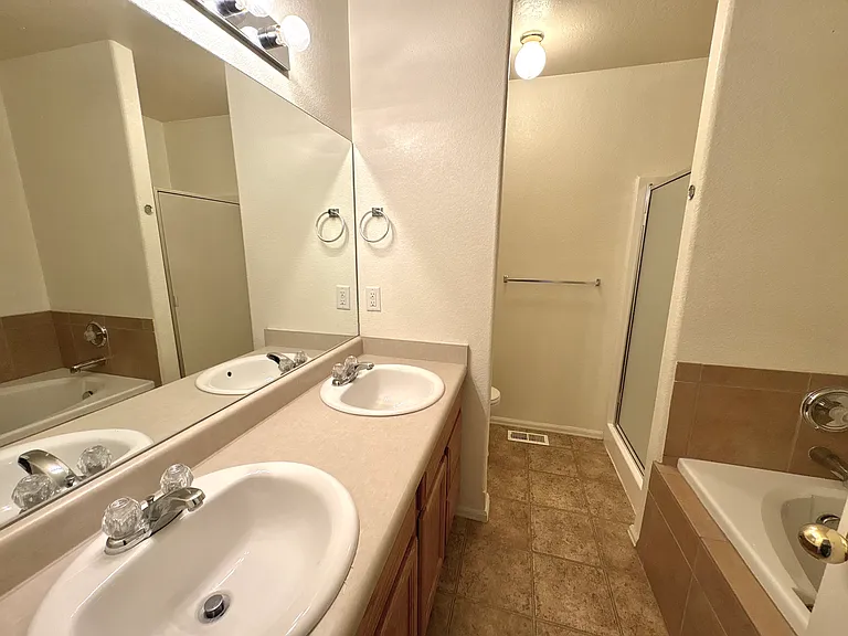 2234 Meadowlark Ln — Photo 7