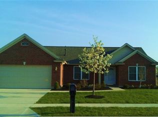 519 Millwood Meadows Dr, Englewood, OH 45322