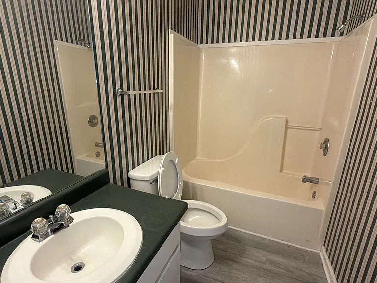 910 Brett Dr #60 — Photo 5