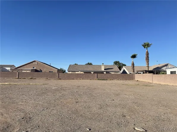 2469 E Sage Dr, Mohave Valley, AZ 86440