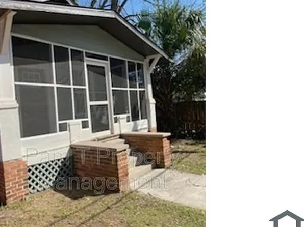 16 Helmken St, Savannah, GA 31404