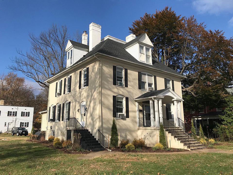 1st image of 200 N Royal Ave