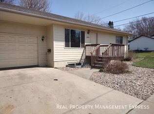 1804 E 12th St, Sioux Falls, SD 57103