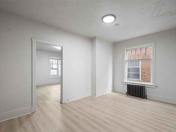 5th image of 306 Park Rd