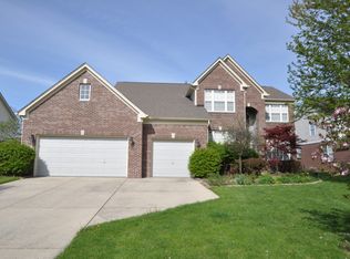 6527 Briarwood Pl, Zionsville, IN 46077