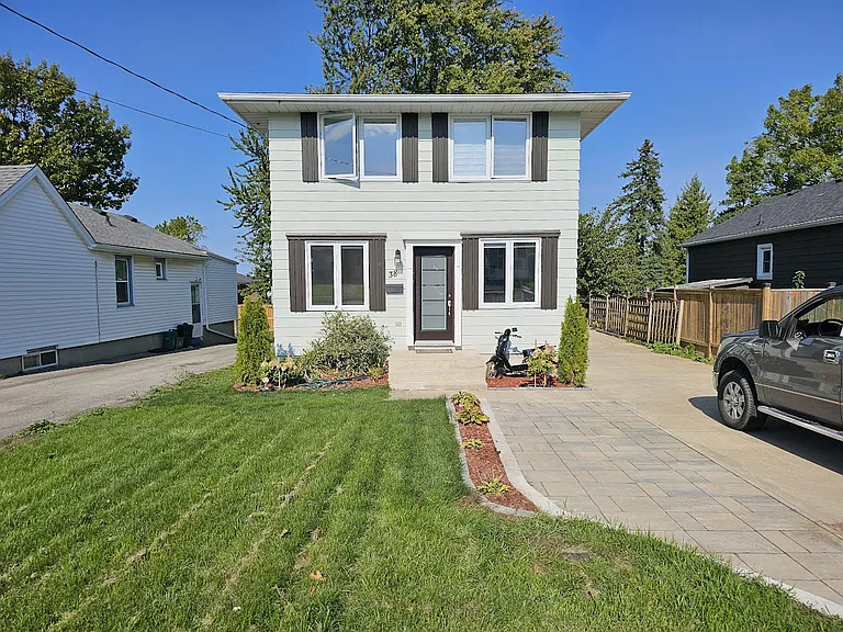 38 Wanda Rd — Photo 1