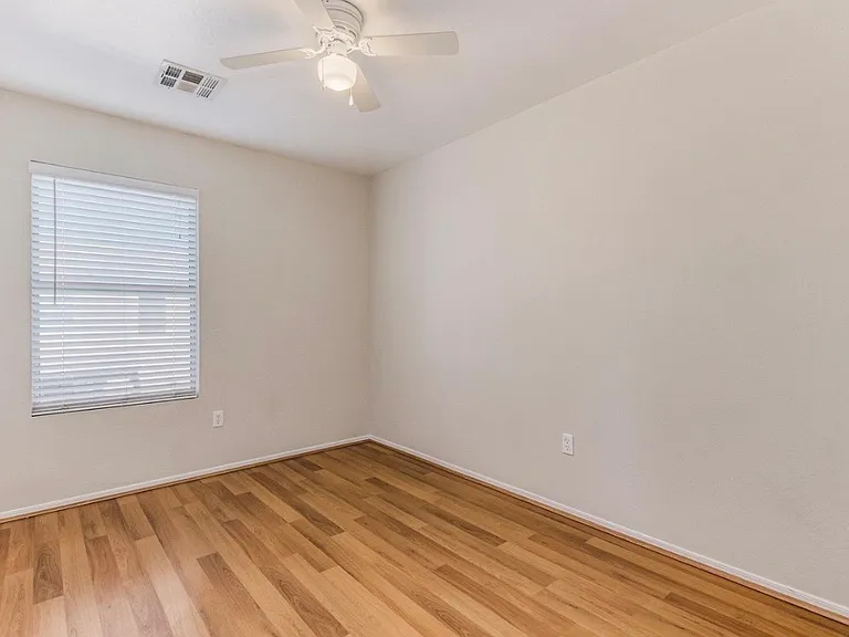 6809 S 39th Ln — Photo 27