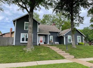 2221 SW Brookfield St, Topeka, KS 66614