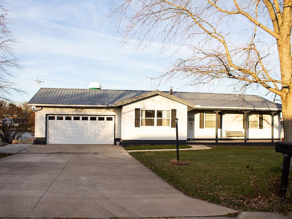 1st image of 214 Dennis Dr