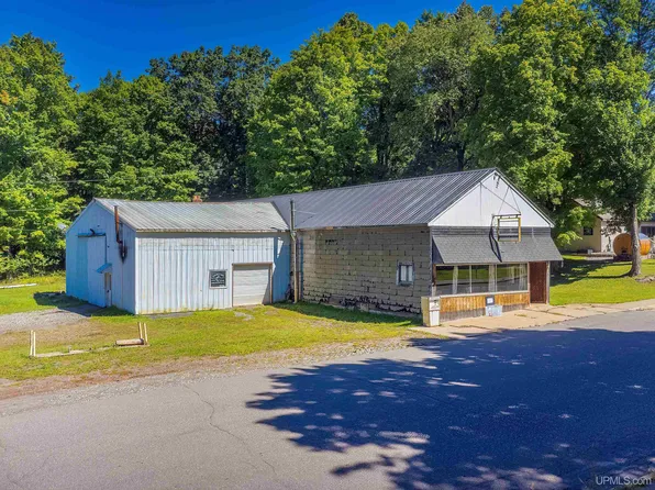 514 Main St, Alpha, MI 49902