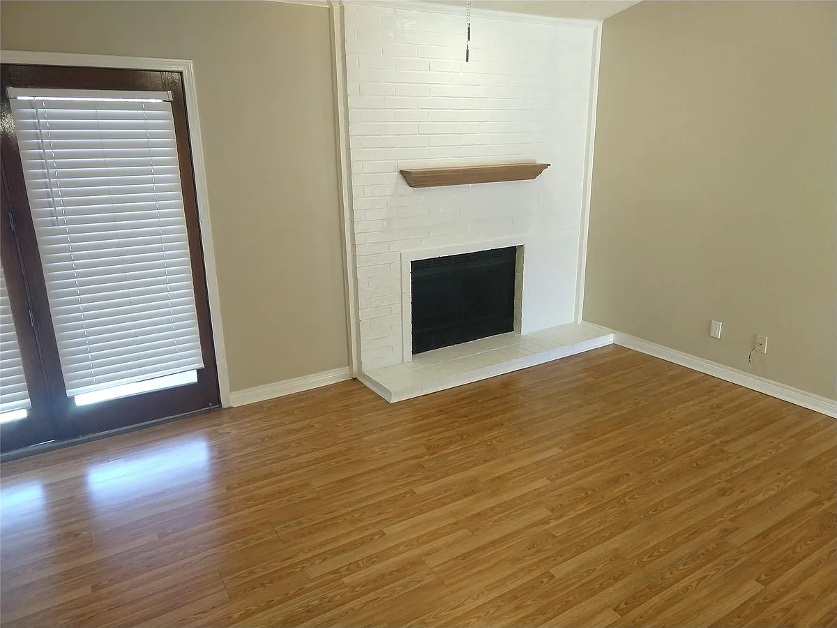 Building Photo - 2101 Rainbow Dr #4324